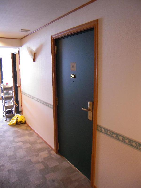 ハートフルルーム入口（206号室）