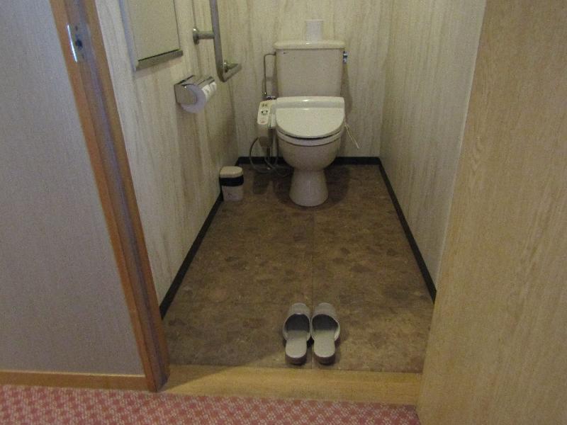 トイレ（東館一般客室）