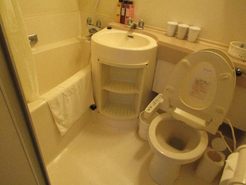 バストイレ内部（ツイン　一般客室）