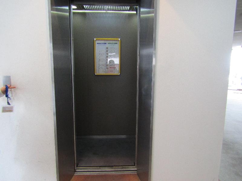 エレベーター（1号館　1階⇔各階）