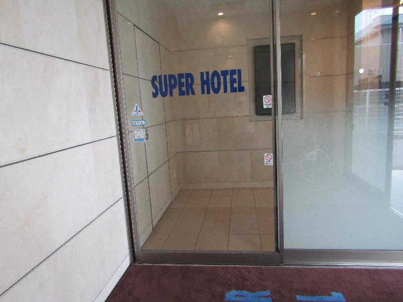ホテル入口（1階）