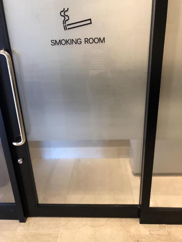 喫煙室（1階）