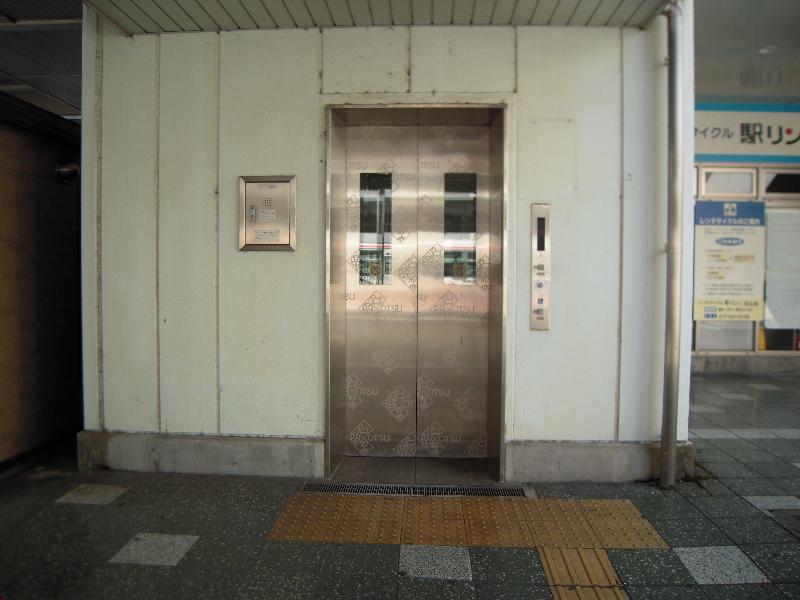 エレベーター（南口ロータリー⇔改札外）