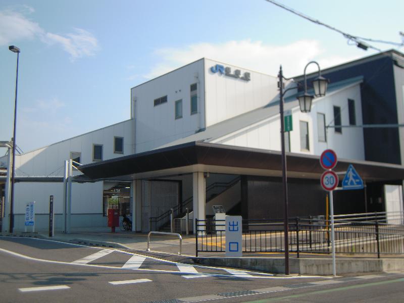 駅舎（北口）